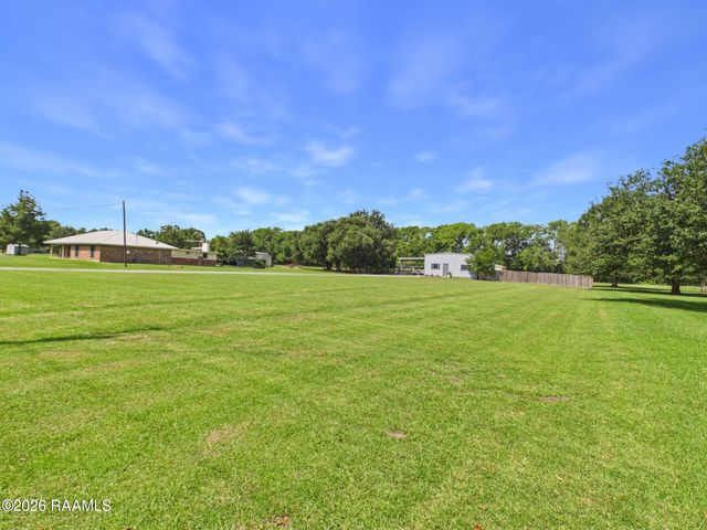 1131 Highway 103, Opelousas, LA 70570