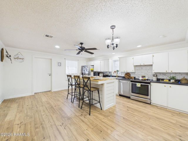 1131 Highway 103, Opelousas, LA 70570