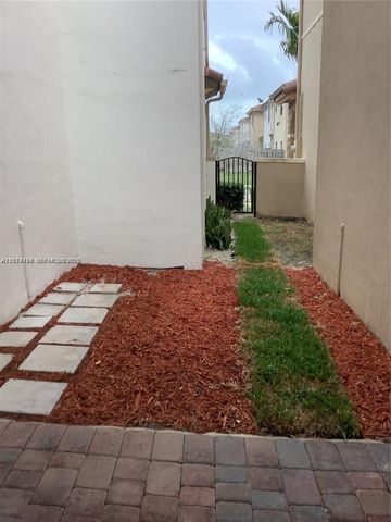 8879 SW 227th Ter, Cutler Bay, FL 33190