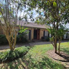 5212 Arboles Drive B, Houston, TX 77035