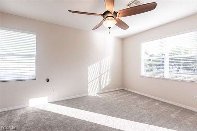 9282 Palm Island CIR, North Fort Myers, FL 33903