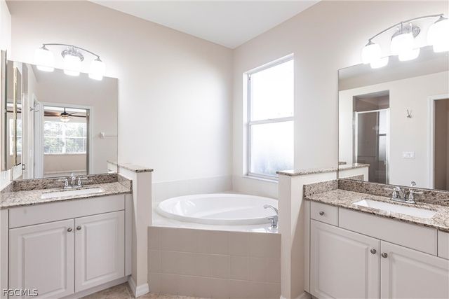 9282 Palm Island CIR, North Fort Myers, FL 33903