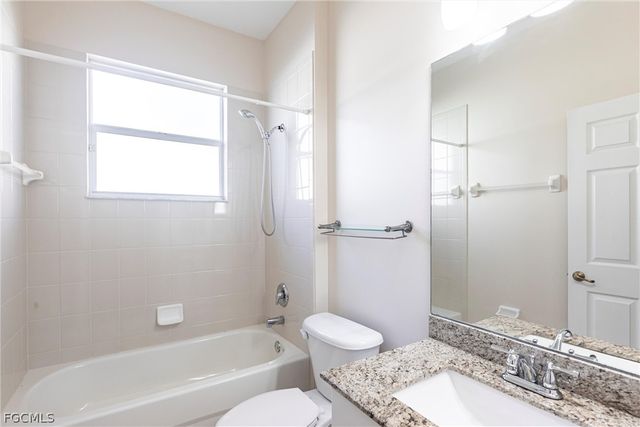 9282 Palm Island CIR, North Fort Myers, FL 33903