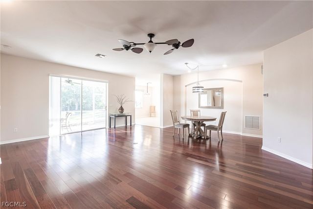 9282 Palm Island CIR, North Fort Myers, FL 33903