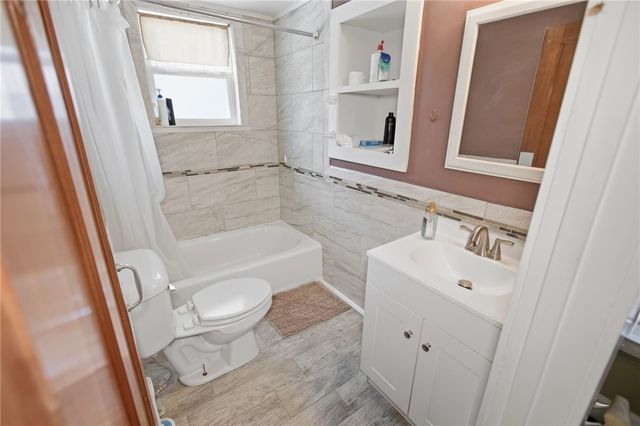 780 Genesee Park Boulevard, Rochester, NY 14619