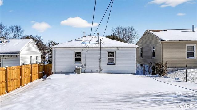 1519 Sanford Avenue, St Louis, MO 63139