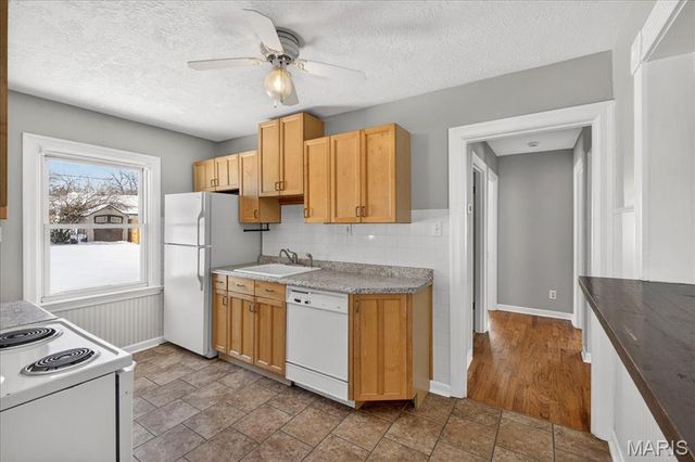 1519 Sanford Avenue, St Louis, MO 63139