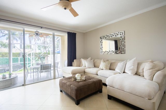 8115 Bellagio Lane, Boynton Beach, FL 33472