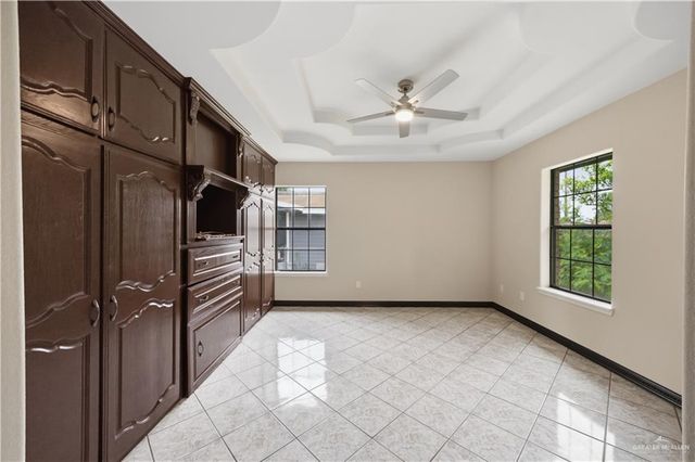 211 W Eller Avenue, Pharr, TX 78577