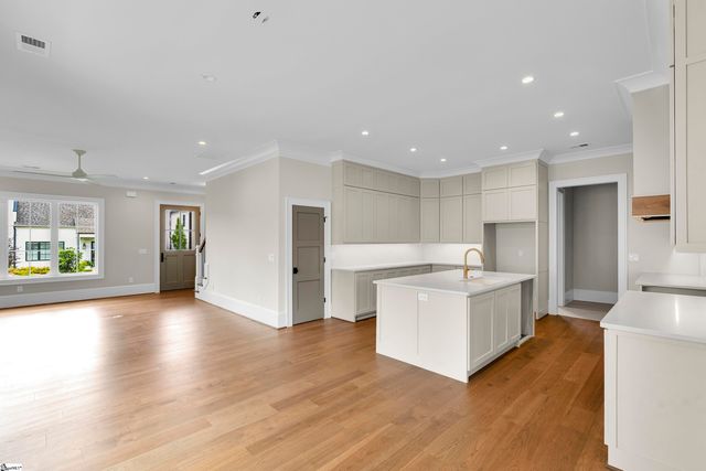 6 Wimbledon Road, Piedmont, SC 29673