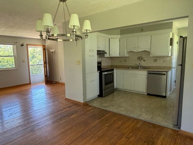 207 Savoy Avenue, Highland Heights, KY 41076