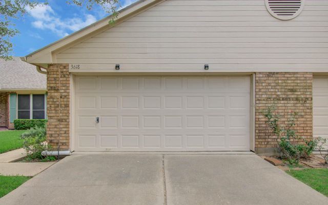 3618 Teakwood Lane, Pearland, TX 77584