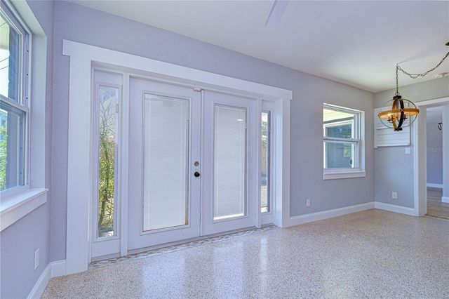 5614 30TH AVENUE S, Gulfport, FL 33707