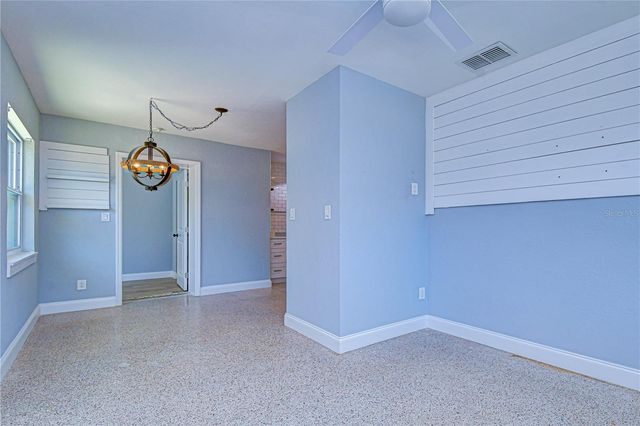 5614 30TH AVENUE S, Gulfport, FL 33707