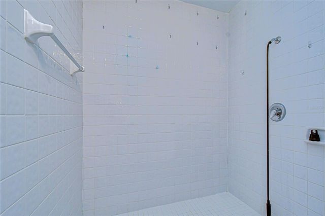 5614 30TH AVENUE S, Gulfport, FL 33707