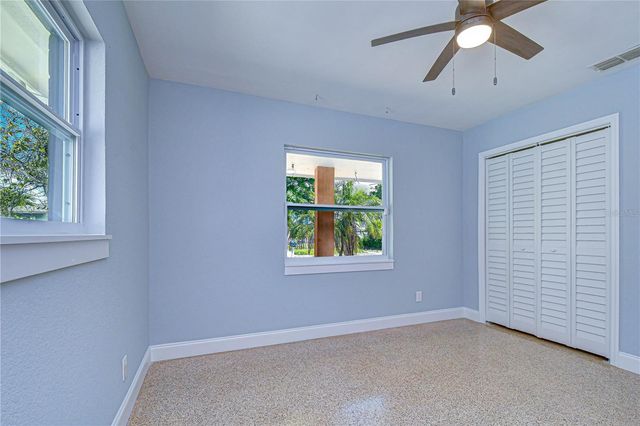 5614 30TH AVENUE S, Gulfport, FL 33707