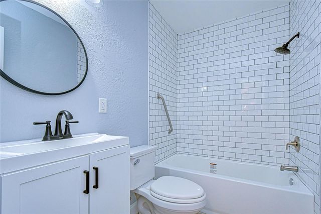 5614 30TH AVENUE S, Gulfport, FL 33707