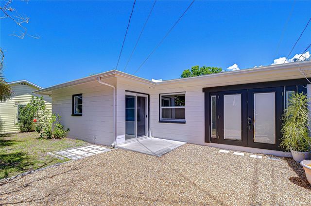 5614 30TH AVENUE S, Gulfport, FL 33707