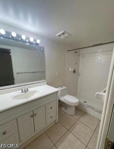 1560 Colonial BLVD 136, Fort Myers, FL 33907
