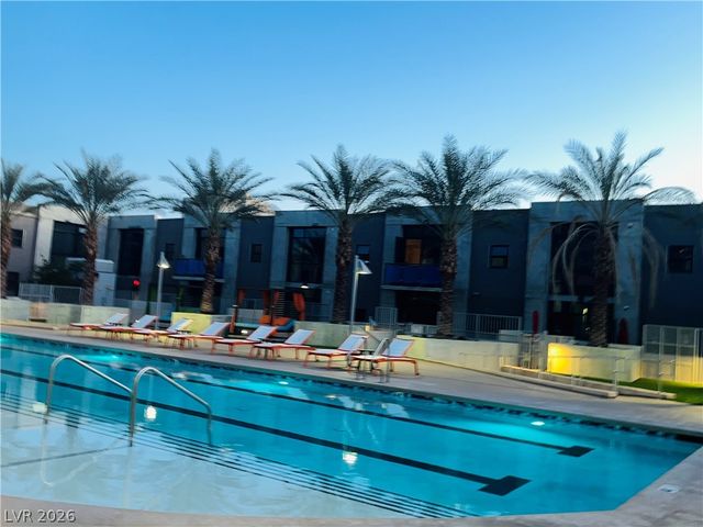 353 East Bonneville Avenue 209, Las Vegas, NV 89101