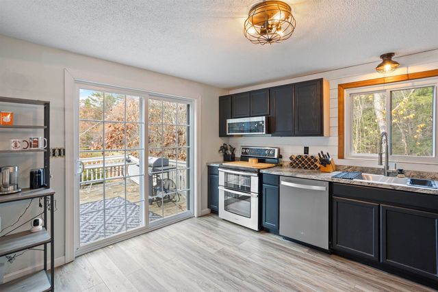 6 Pulaski Drive, Fremont, NH 03044