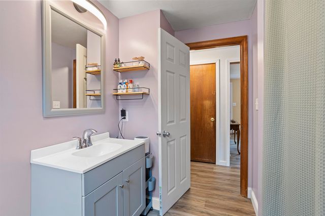 6 Pulaski Drive, Fremont, NH 03044