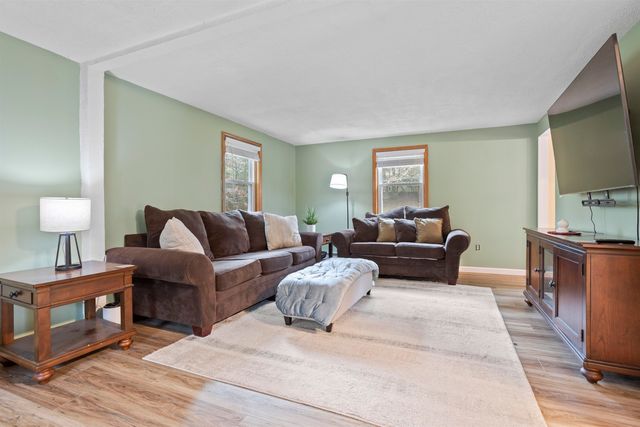 6 Pulaski Drive, Fremont, NH 03044