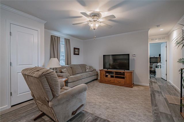 1190 Grange Road K3, Upper Macungie Twp, PA 18106