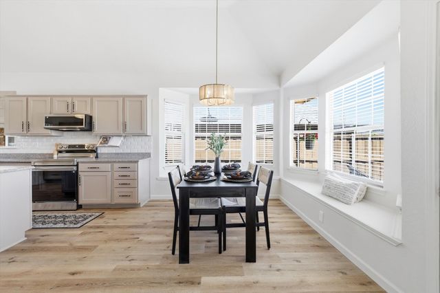 5028 Lake Vista Drive, The Colony, TX 75056