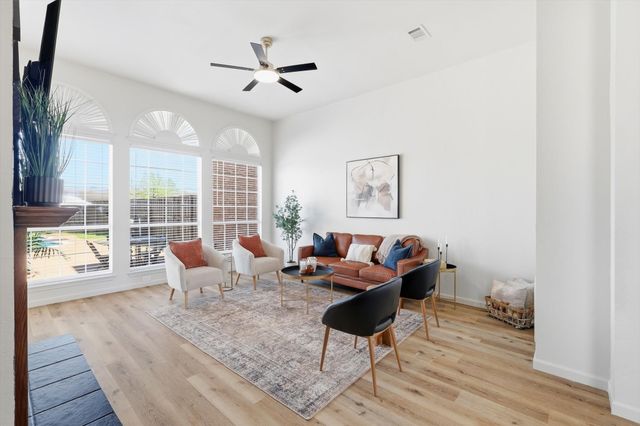 5028 Lake Vista Drive, The Colony, TX 75056