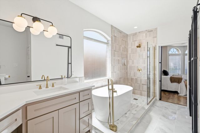 5028 Lake Vista Drive, The Colony, TX 75056