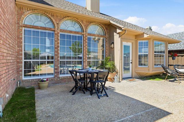 5028 Lake Vista Drive, The Colony, TX 75056