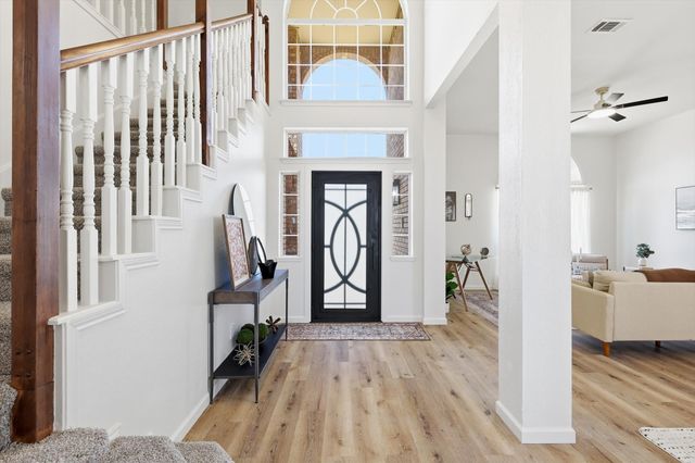 5028 Lake Vista Drive, The Colony, TX 75056