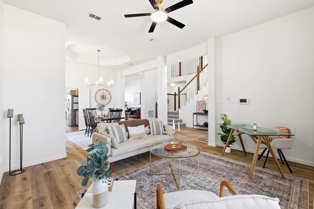 5028 Lake Vista Drive, The Colony, TX 75056