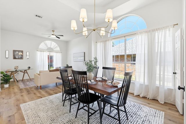 5028 Lake Vista Drive, The Colony, TX 75056