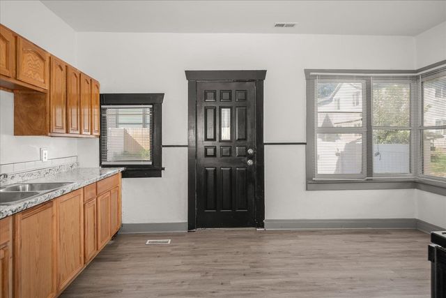 2907 E Jackson Ave, Spokane, WA 99207