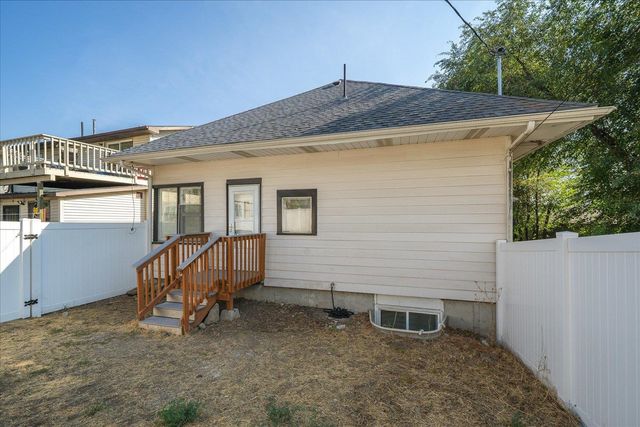 2907 E Jackson Ave, Spokane, WA 99207