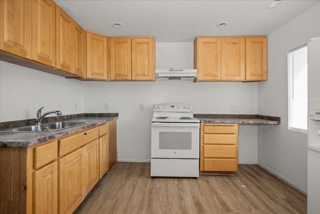 2907 E Jackson Ave, Spokane, WA 99207