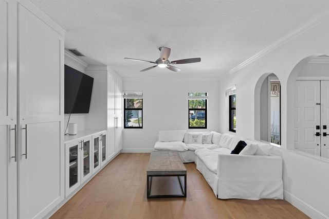 12931 N Normandy Way, Palm Beach Gardens, FL 33410