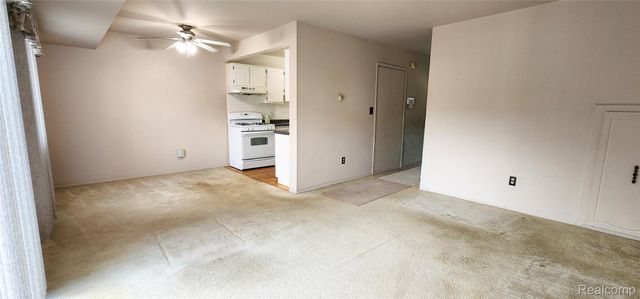 15699 Dupage Boulevard, Taylor, MI 48180