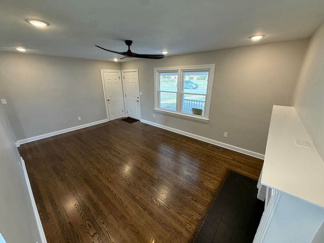 3428 Kershaw RD, Roanoke, VA 24017