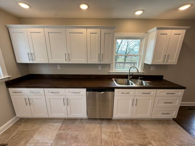 3428 Kershaw RD, Roanoke, VA 24017