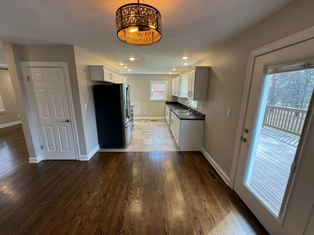 3428 Kershaw RD, Roanoke, VA 24017