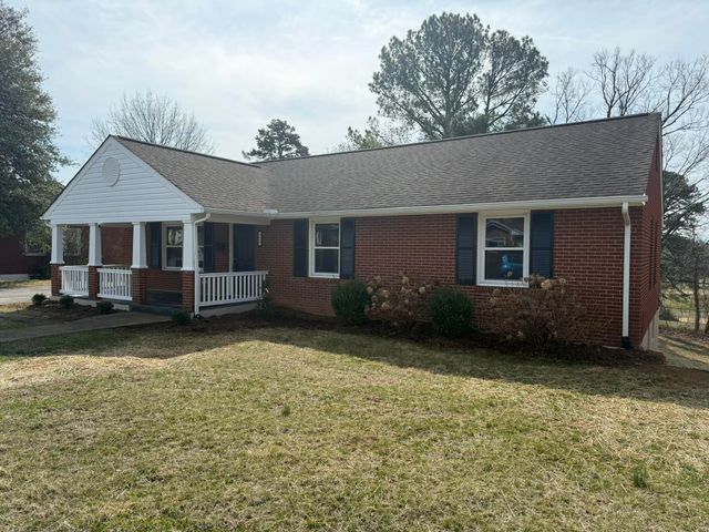 3428 Kershaw RD, Roanoke, VA 24017