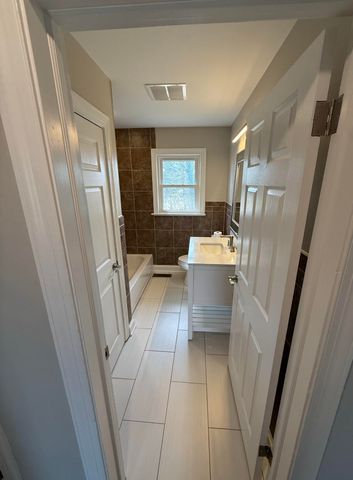 3428 Kershaw RD, Roanoke, VA 24017