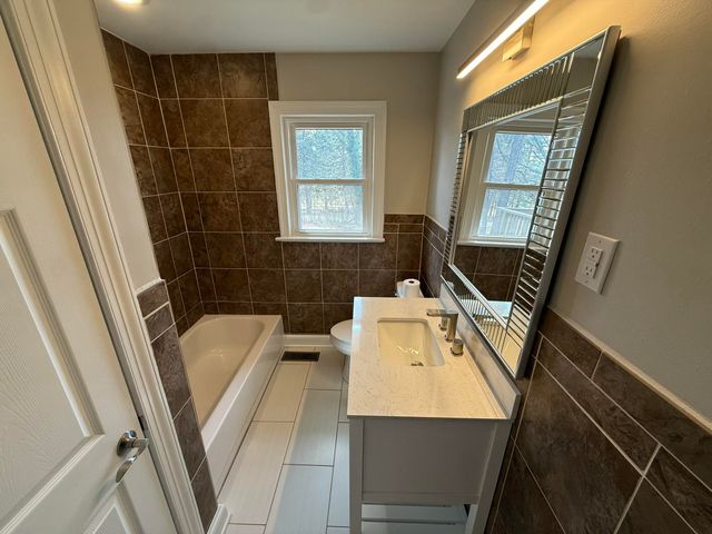 3428 Kershaw RD, Roanoke, VA 24017