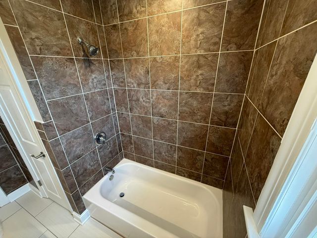 3428 Kershaw RD, Roanoke, VA 24017