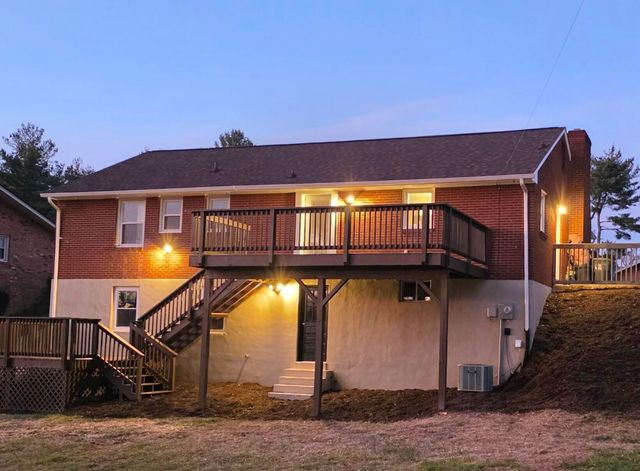 3428 Kershaw RD, Roanoke, VA 24017