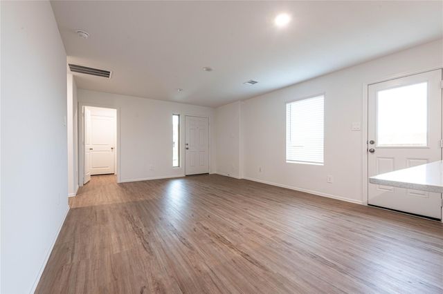 913 Oak Mist Lane, Magnolia, TX 77354