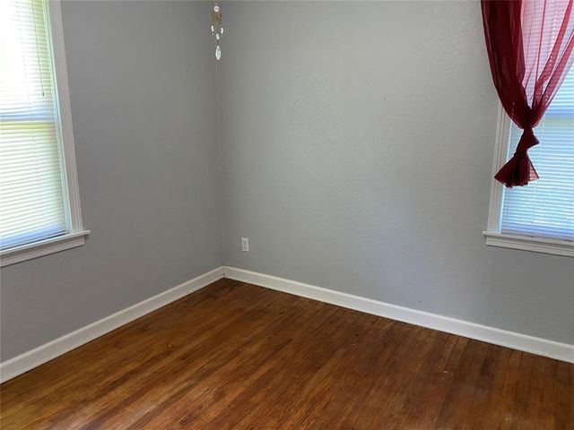 8 W Pulaski Street, Shawnee, OK 74804